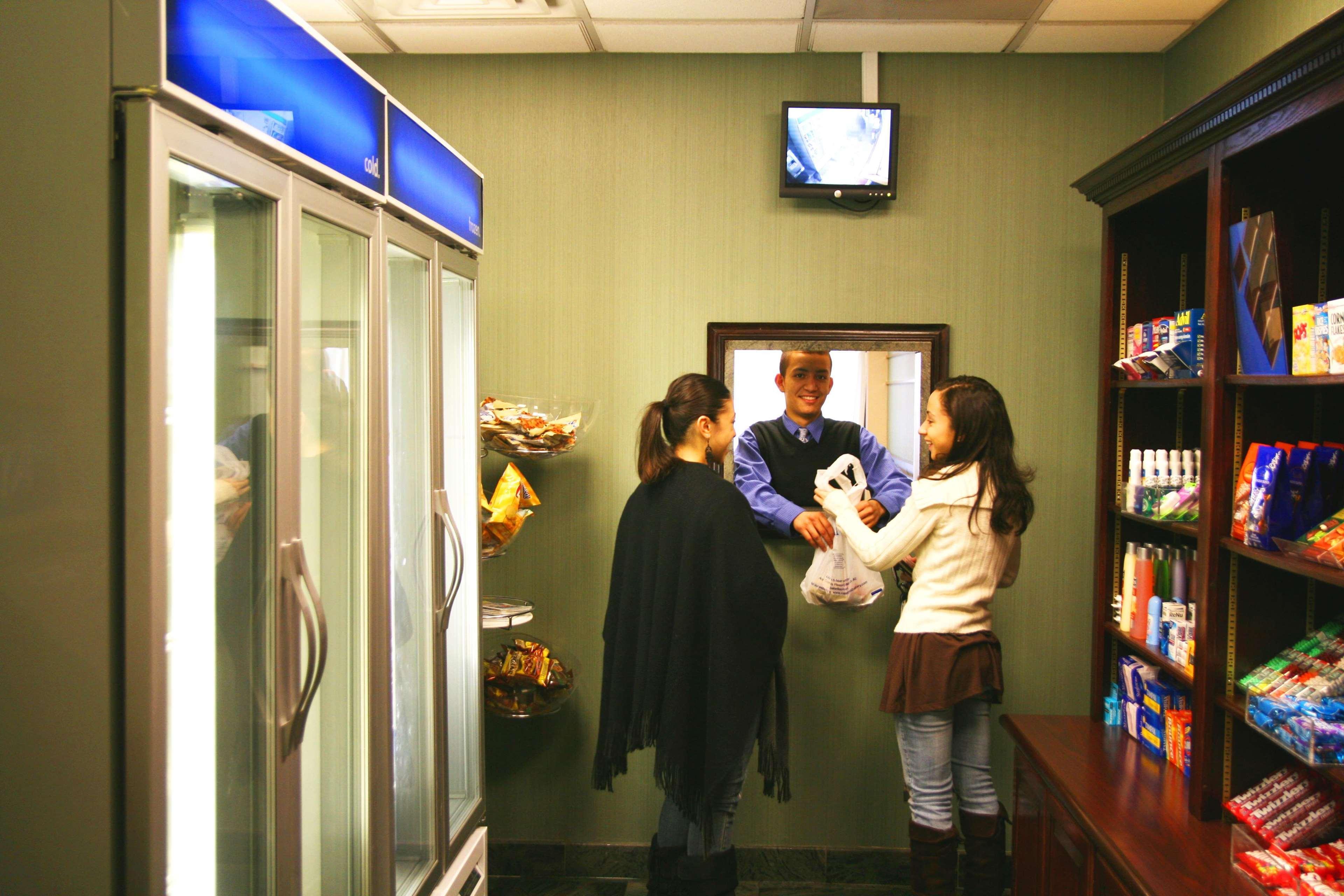 Hampton Inn & Suites Fairfield Фэрфилд Экстерьер фото