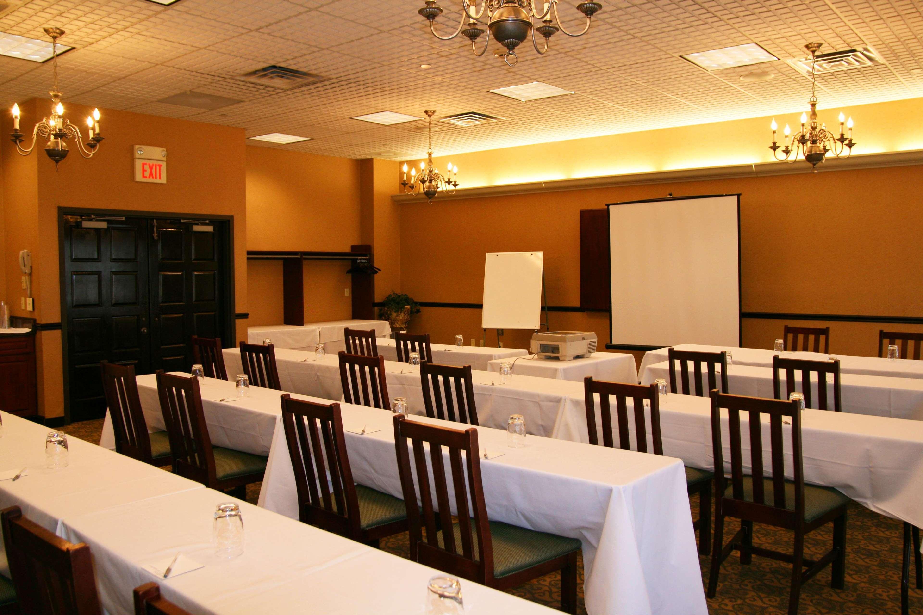 Hampton Inn & Suites Fairfield Фэрфилд Экстерьер фото